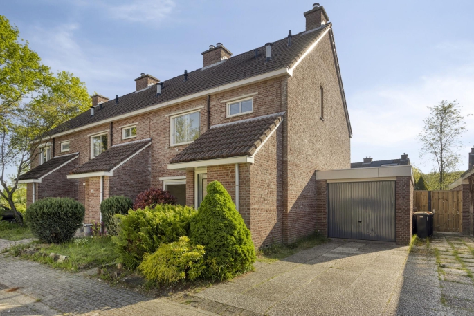 Zevenblad 8, 7623 CG, Borne