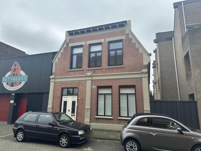 Bekijk foto 1/3 van house in Enschede