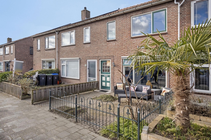 Roosenhoeklaan 33, 3223 BM, Hellevoetsluis